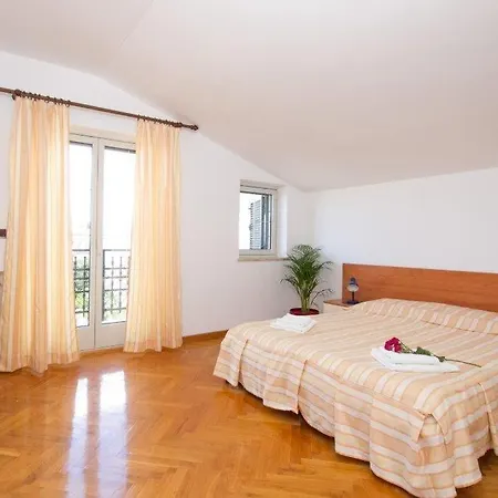 Sveta Eufemija Bed End Breakfast Ii ベッド・アンド・ブレックファスト 4*