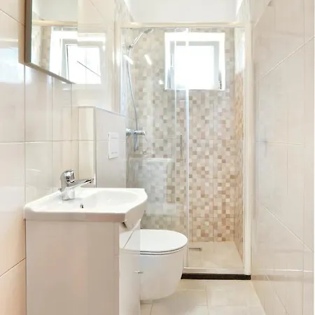 Oda ve Kahvaltı Sveta Eufemija Bed End Breakfast Ii