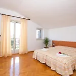 Sveta Eufemija Bed End Breakfast Ii Oda ve Kahvaltı 4*